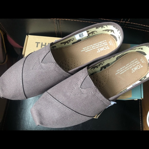 Toms classic canvas slip-on in ash canvas size 9 - Picture 4 of 6